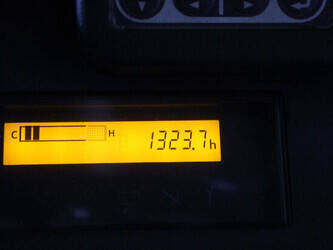 2017-toyota-02-8fgf15-1461236-47735256