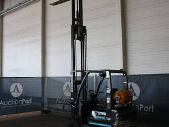 2016-unicarriers-p1d1a18lq-1461237-47735293