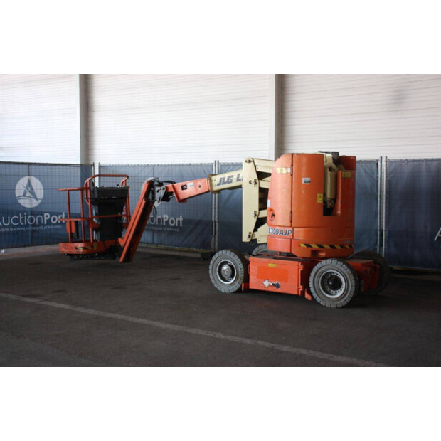2013 JLG E300AJP-47735734