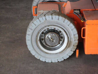 2013-jlg-e300ajp-1461253-47735745