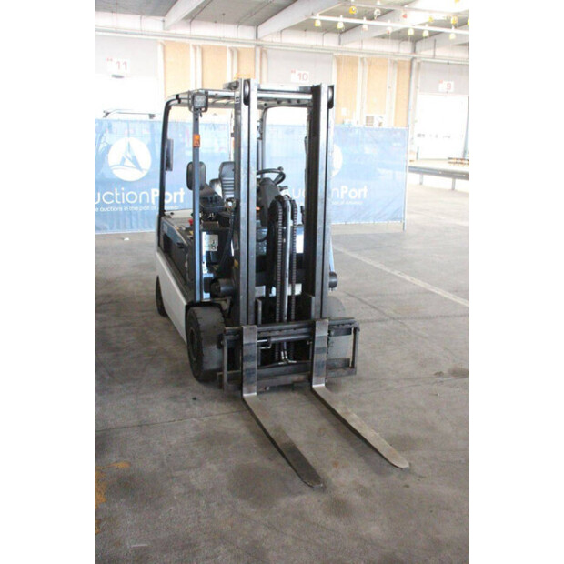 2015 UNICARRIERS G1Q2L25Q-47735828