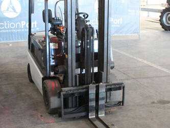 2015-unicarriers-g1q2l25q-1461267-47736099
