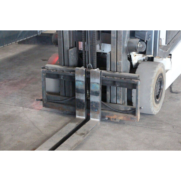 2015 UNICARRIERS G1Q2L25Q-47736103