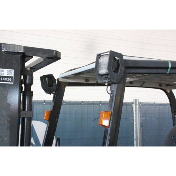 2015 UNICARRIERS G1Q2L25Q-47736105