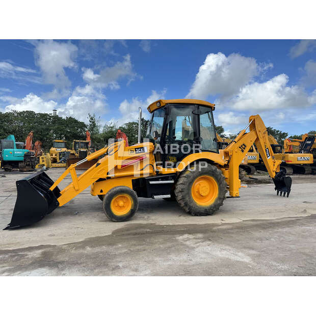 2024 JCB 3CX-47736612
