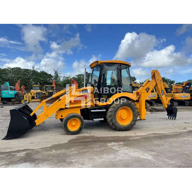 2024 JCB 3CX-47736706