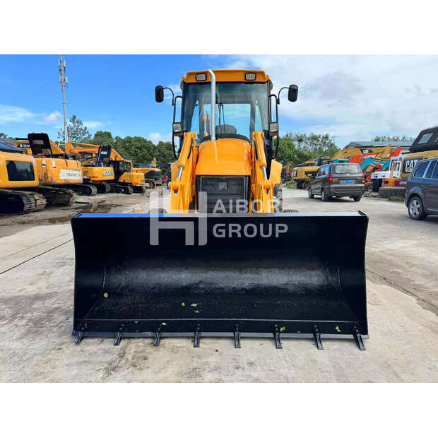 2024 JCB 3CX-47736768