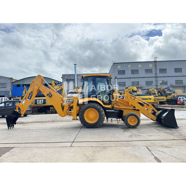 2024 JCB 3CX-47737116