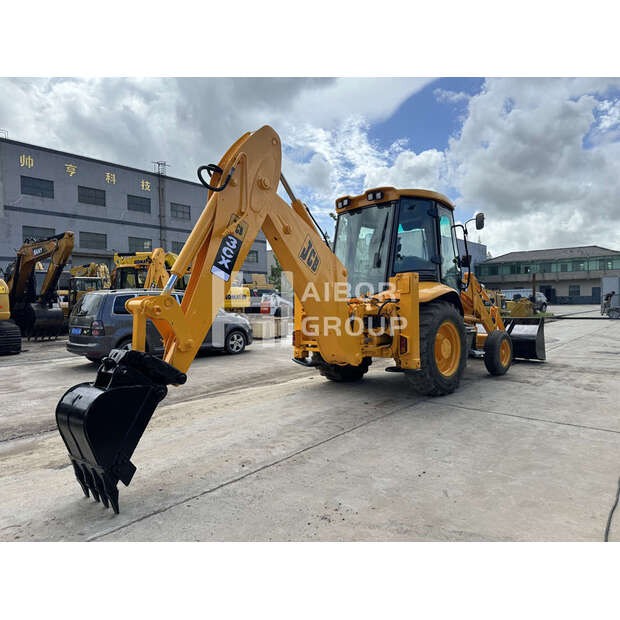 2024 JCB 3CX-47737136