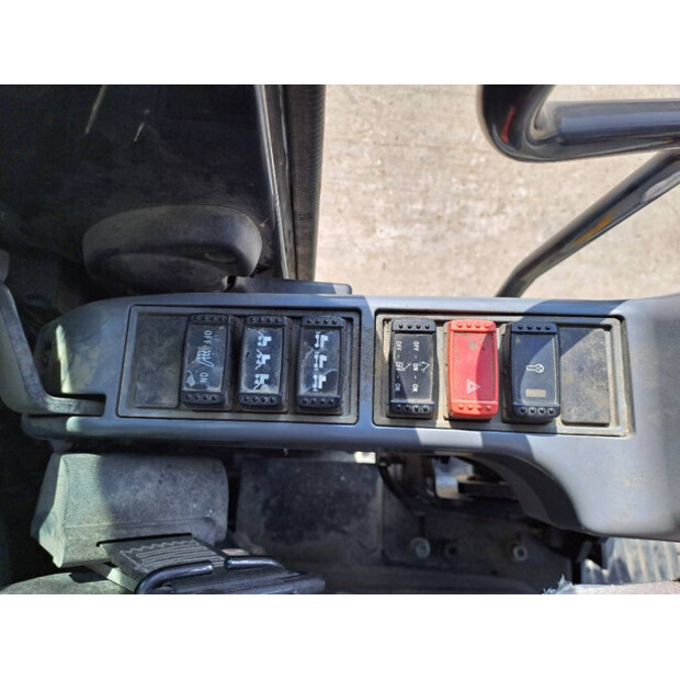 2016 Hitachi ZX170W-5B-47740056