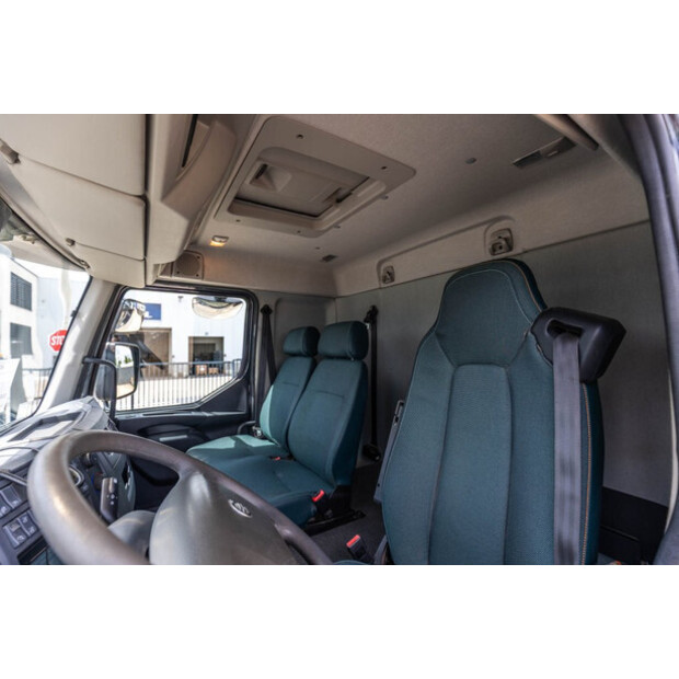 2021 Volvo FL290-47740080