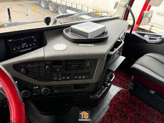 2016-volvo-fh500-1461353-47740828