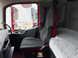 2016-volvo-fh500-1461353-47740830