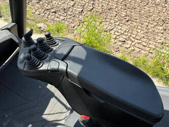 2015-linde-h40-evo-1461358-47741010
