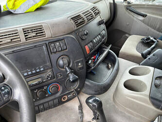 2011-daf-cf-85-360-1461362-47741139