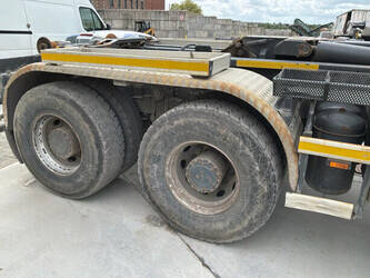 2011-daf-cf-85-360-1461362-47741150