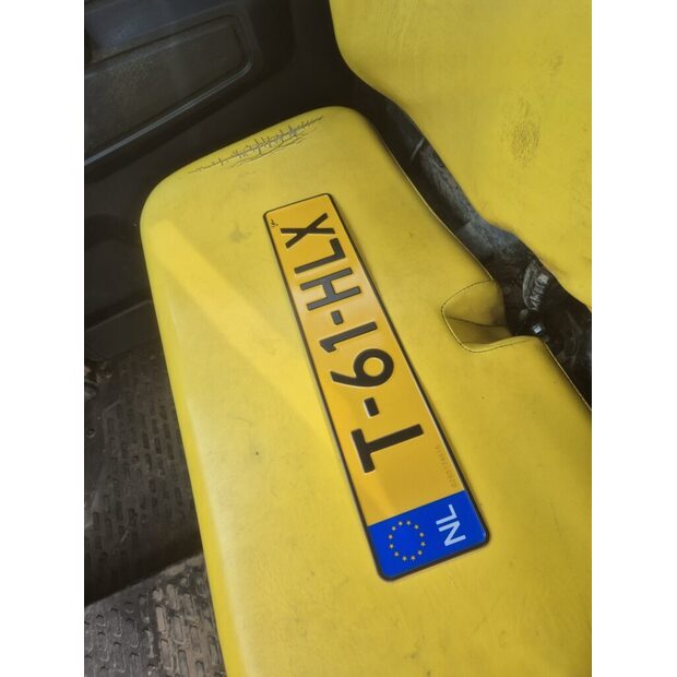 2020 جون دير-47745151