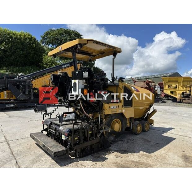 2024 Caterpillar AP300-47747586