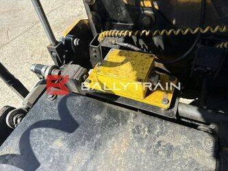 2024-caterpillar-ap300-47747609