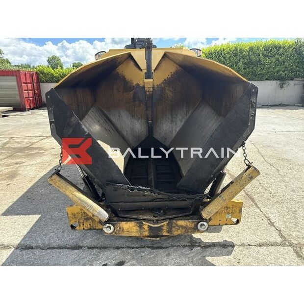 2024 Caterpillar AP300-47747626