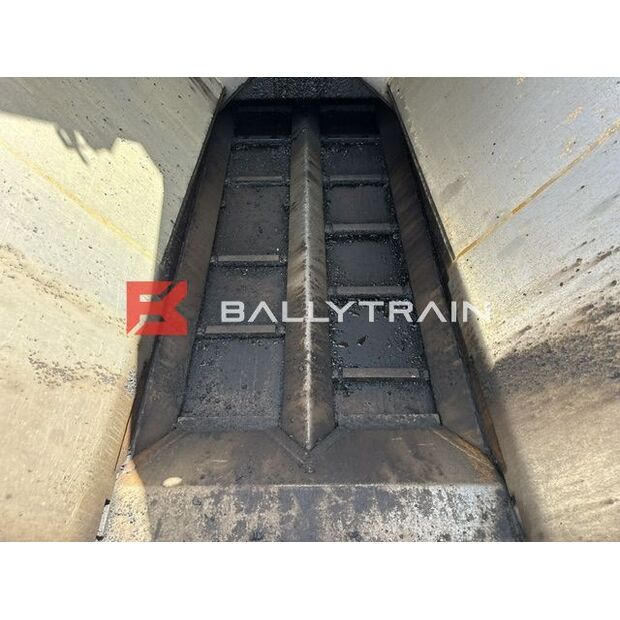 2024 Caterpillar AP300-47747627