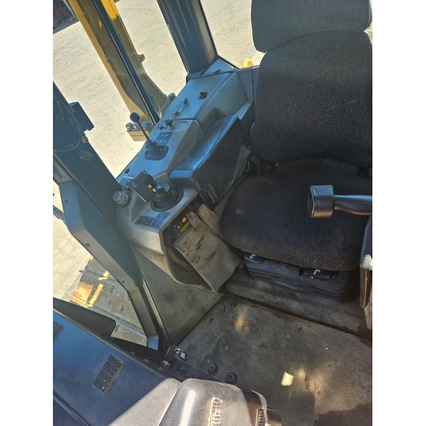 2008 كاتربيلر D6N LGP-47748108