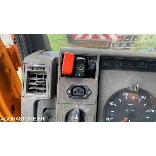 1998 Mercedes-Benz 1317-47752413