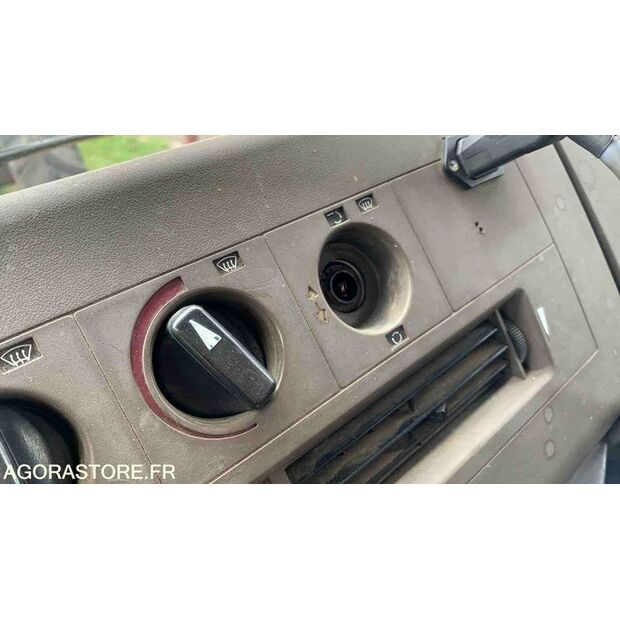 1998 Mercedes-Benz 1317-47752415