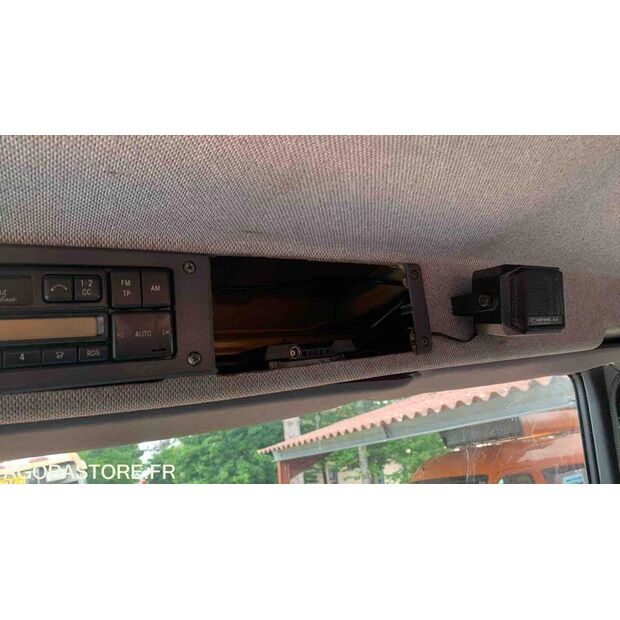 1998 Mercedes-Benz 1317-47752451