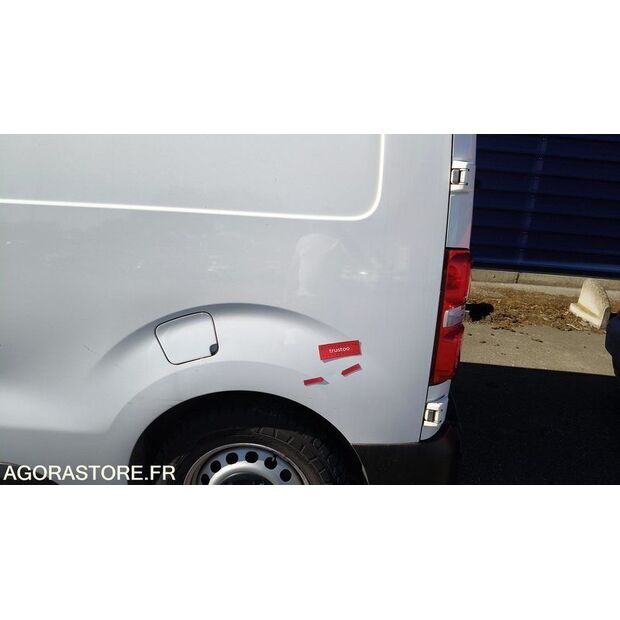 2019 Peugeot Expert-47753319