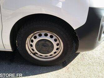 2019-peugeot-expert-1461457-47753327