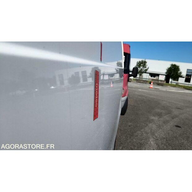 2019 Peugeot Expert-47753328