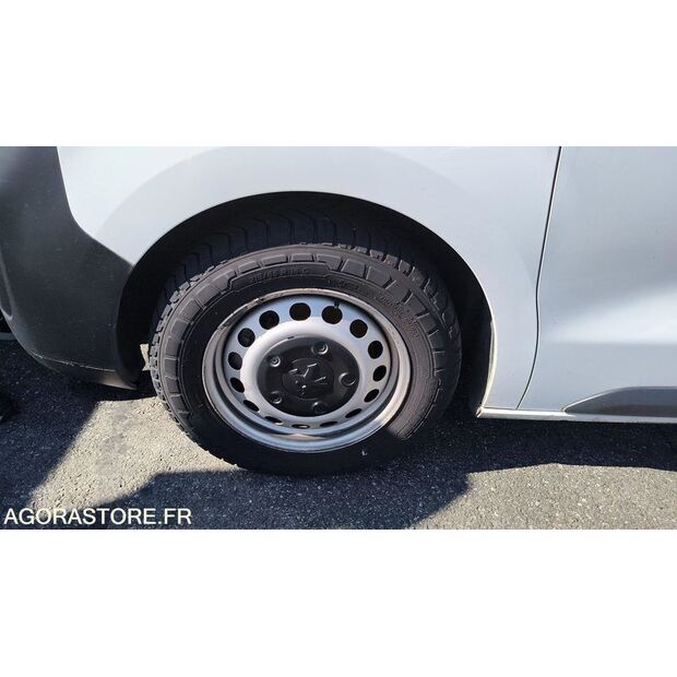 2019 Peugeot Expert-47753336