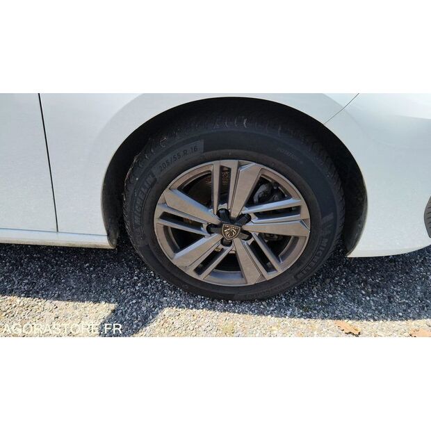2022 Peugeot 308-47753424