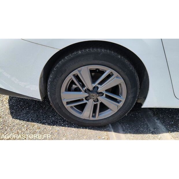 2022 Peugeot 308-47753433