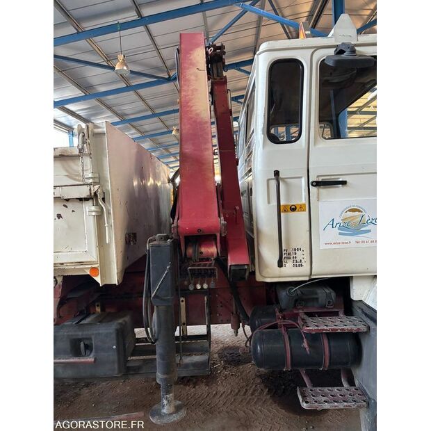 1992 Renault C280-47753458