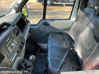 2009-ford-transit-1461141-47753751