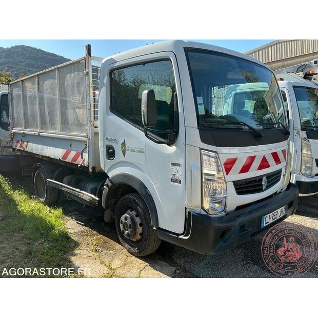 2012 Renault Maxity-47753869