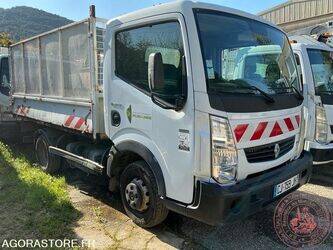 2012-renault-maxity-1461158-47753869