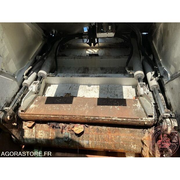2016 Mercedes-Benz ATEGO-47754100