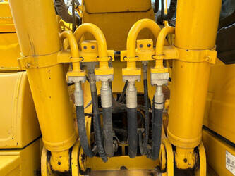 2017-komatsu-hb-215-lc-2-47757290
