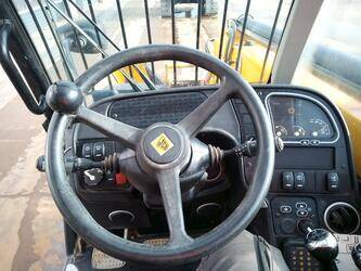 2017-jcb-535-125-hi-viz-1461472-47757311