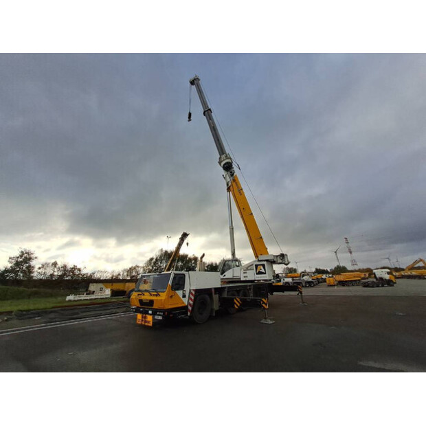 2013 GROVE GMK 5220-47758000