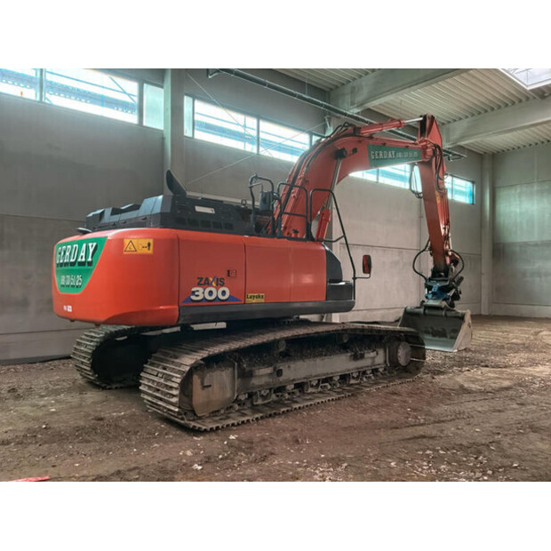 2017 Hitachi ZX300LC-6-47761882