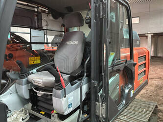 2017-hitachi-zx300lc-6-1461849-47761885
