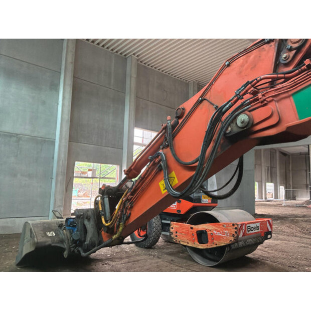 2017 Hitachi ZX300LC-6-47761898