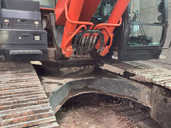 2017-hitachi-zx300lc-6-1461849-47761910