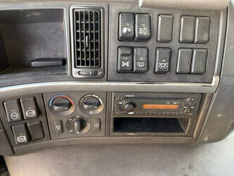 2011-volvo-fmfh-e5-1461850-47761980