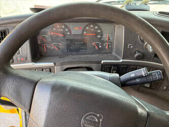 2011-volvo-fmfh-e5-1461850-47761981