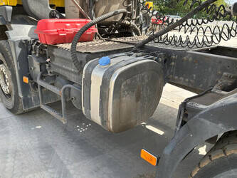 2011-volvo-fmfh-e5-1461850-47761999